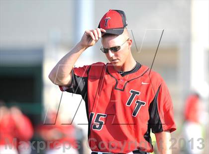 Thumbnail 1 in Windthorst vs Trenton (UIL 1A Region 2 Finals) photogallery.