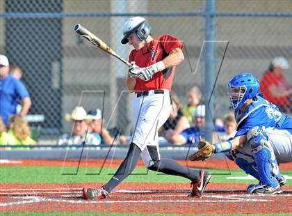 Thumbnail 3 in Windthorst vs Trenton (UIL 1A Region 2 Finals) photogallery.