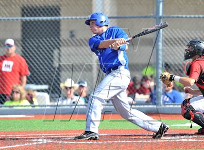 Thumbnail 2 in Windthorst vs Trenton (UIL 1A Region 2 Finals) photogallery.