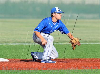 Thumbnail 3 in Windthorst vs Trenton (UIL 1A Region 2 Finals) photogallery.
