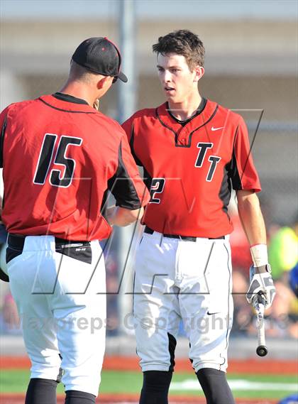 Thumbnail 3 in Windthorst vs Trenton (UIL 1A Region 2 Finals) photogallery.