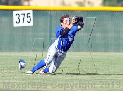 Thumbnail 3 in Windthorst vs Trenton (UIL 1A Region 2 Finals) photogallery.