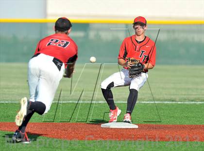 Thumbnail 3 in Windthorst vs Trenton (UIL 1A Region 2 Finals) photogallery.