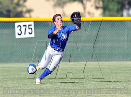 Thumbnail 2 in Windthorst vs Trenton (UIL 1A Region 2 Finals) photogallery.