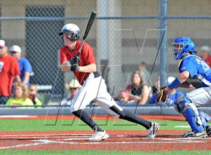 Thumbnail 2 in Windthorst vs Trenton (UIL 1A Region 2 Finals) photogallery.