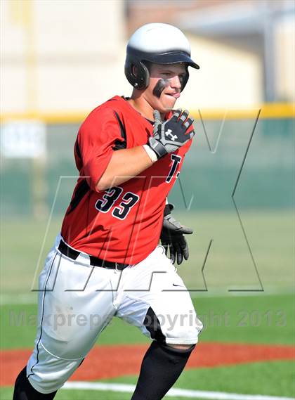 Thumbnail 2 in Windthorst vs Trenton (UIL 1A Region 2 Finals) photogallery.