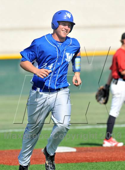 Thumbnail 1 in Windthorst vs Trenton (UIL 1A Region 2 Finals) photogallery.