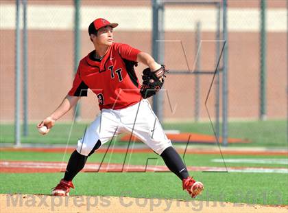 Thumbnail 1 in Windthorst vs Trenton (UIL 1A Region 2 Finals) photogallery.