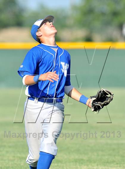 Thumbnail 3 in Windthorst vs Trenton (UIL 1A Region 2 Finals) photogallery.