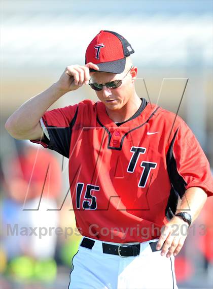Thumbnail 3 in Windthorst vs Trenton (UIL 1A Region 2 Finals) photogallery.