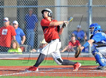 Thumbnail 1 in Windthorst vs Trenton (UIL 1A Region 2 Finals) photogallery.