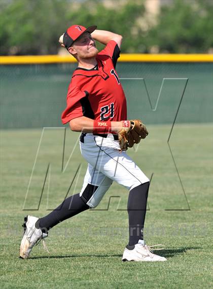 Thumbnail 2 in Windthorst vs Trenton (UIL 1A Region 2 Finals) photogallery.