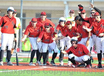 Thumbnail 1 in Windthorst vs Trenton (UIL 1A Region 2 Finals) photogallery.