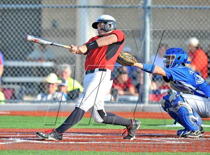 Thumbnail 3 in Windthorst vs Trenton (UIL 1A Region 2 Finals) photogallery.