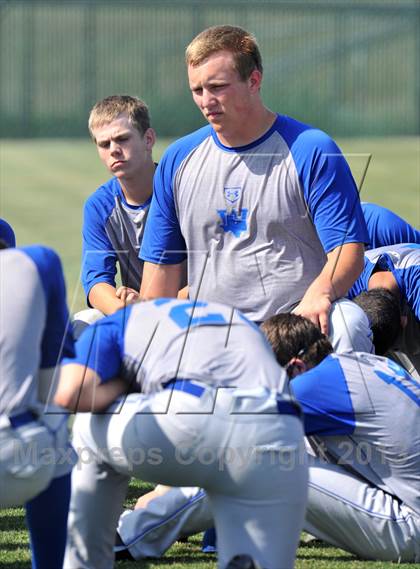 Thumbnail 1 in Windthorst vs Trenton (UIL 1A Region 2 Finals) photogallery.
