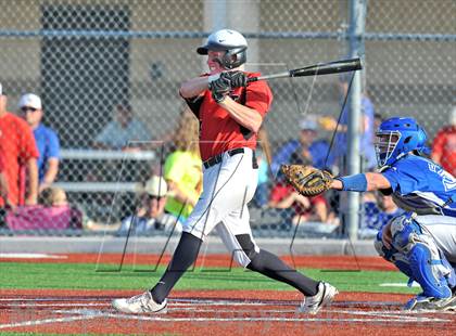 Thumbnail 3 in Windthorst vs Trenton (UIL 1A Region 2 Finals) photogallery.