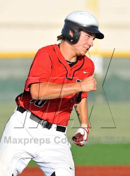 Thumbnail 1 in Windthorst vs Trenton (UIL 1A Region 2 Finals) photogallery.
