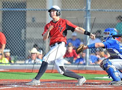 Thumbnail 3 in Windthorst vs Trenton (UIL 1A Region 2 Finals) photogallery.
