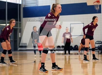 Thumbnail 2 in Hawley vs. Sealy (BCS Classic) photogallery.