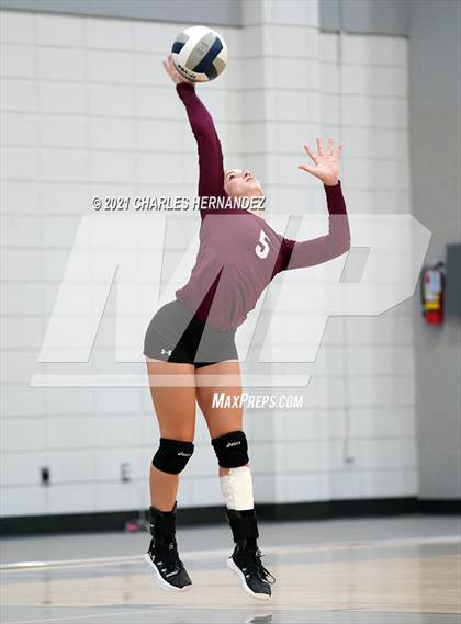 Thumbnail 3 in Hawley vs. Sealy (BCS Classic) photogallery.