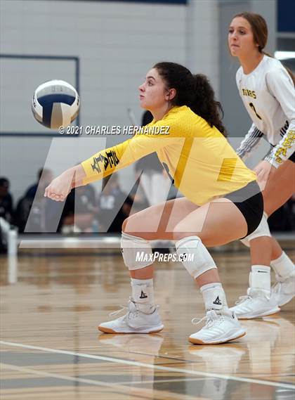 Thumbnail 1 in Hawley vs. Sealy (BCS Classic) photogallery.