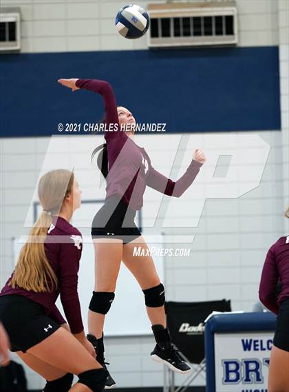 Thumbnail 3 in Hawley vs. Sealy (BCS Classic) photogallery.
