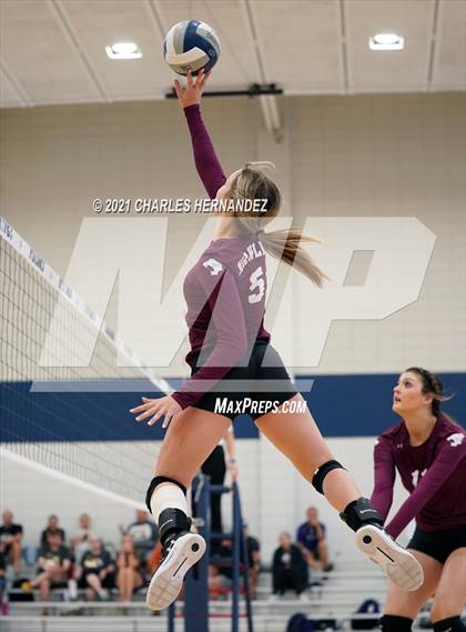Thumbnail 3 in Hawley vs. Sealy (BCS Classic) photogallery.