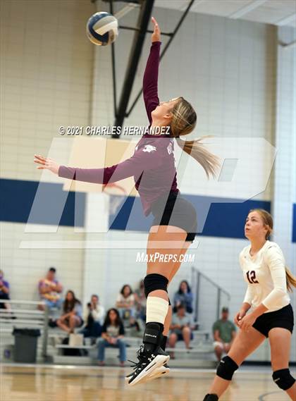 Thumbnail 1 in Hawley vs. Sealy (BCS Classic) photogallery.
