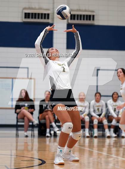 Thumbnail 3 in Hawley vs. Sealy (BCS Classic) photogallery.