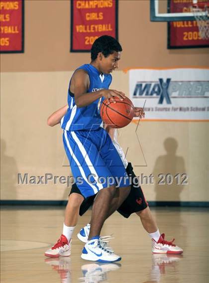 Thumbnail 2 in Marywood-Palm Valley vs Desert Christian Academy (MaxPreps Holiday Classic) photogallery.