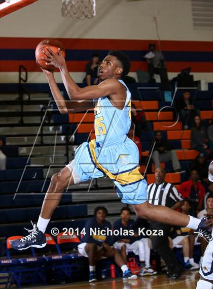Thumbnail 1 in Prestonwood Christian vs. Putnam City West (Tarkanian Classic) photogallery.