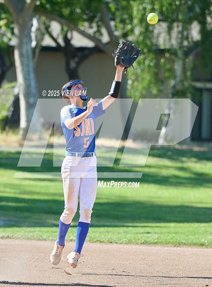 Thumbnail 2 in Acalanes @ St. Joseph Notre Dame (CIF NCS Division 4 Round 1) photogallery.