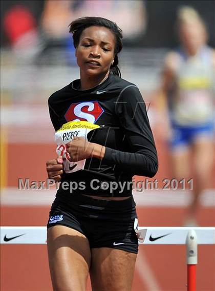 Thumbnail 1 in 44th Arcadia Invitational (Track Events) photogallery.