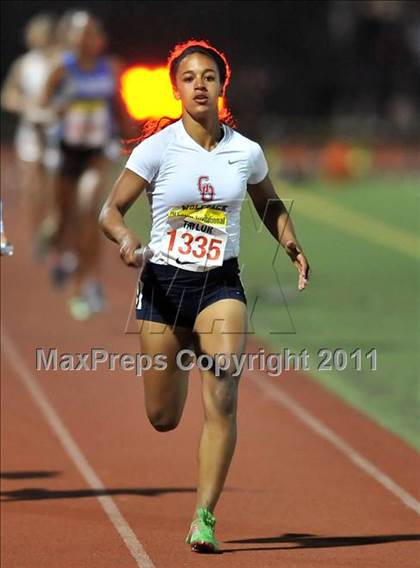 Thumbnail 1 in 44th Arcadia Invitational (Track Events) photogallery.