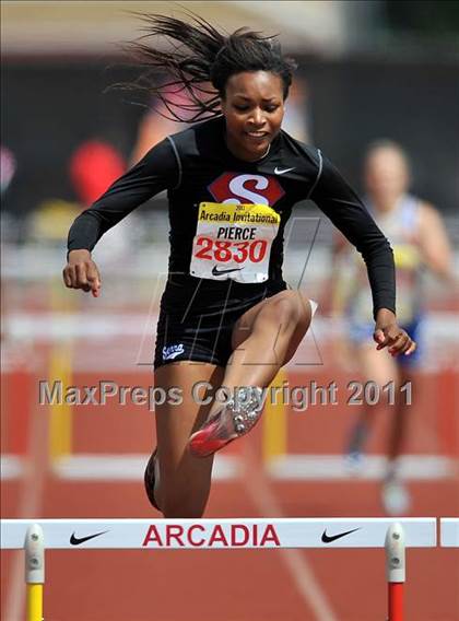 Thumbnail 1 in 44th Arcadia Invitational (Track Events) photogallery.