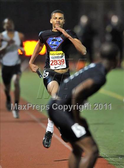 Thumbnail 3 in 44th Arcadia Invitational (Track Events) photogallery.