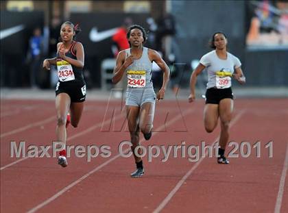 Thumbnail 1 in 44th Arcadia Invitational (Track Events) photogallery.
