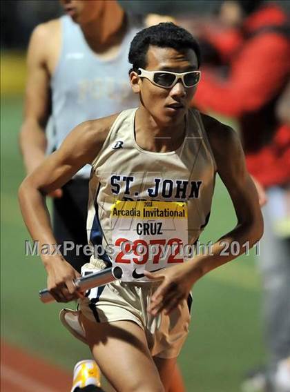 Thumbnail 1 in 44th Arcadia Invitational (Track Events) photogallery.