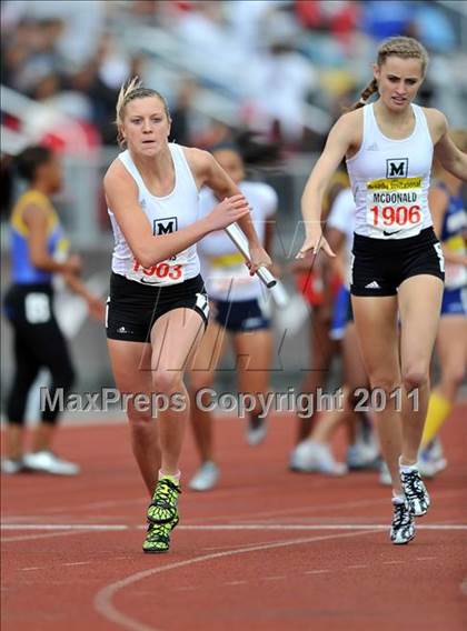 Thumbnail 1 in 44th Arcadia Invitational (Track Events) photogallery.