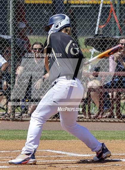 Thumbnail 3 in Glendale Prep vs Tombstone (AIA 2A Championship Quarterfinals) photogallery.