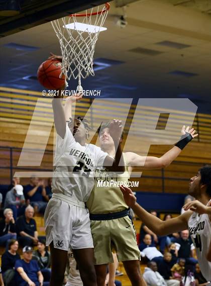 Thumbnail 3 in Verrado vs Cathedral (Sunnyslope Hoopsgiving Tournament) photogallery.