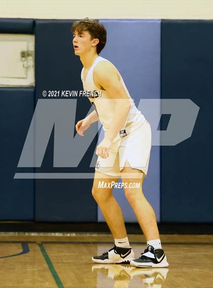 Thumbnail 2 in Verrado vs Cathedral (Sunnyslope Hoopsgiving Tournament) photogallery.