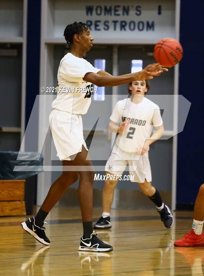 Thumbnail 3 in Verrado vs Cathedral (Sunnyslope Hoopsgiving Tournament) photogallery.