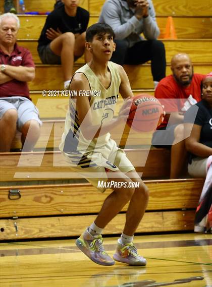 Thumbnail 1 in Verrado vs Cathedral (Sunnyslope Hoopsgiving Tournament) photogallery.