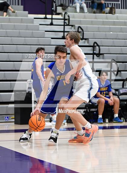 Thumbnail 3 in Bellarmine College Prep vs Grossmont (The Holiday Classic) photogallery.