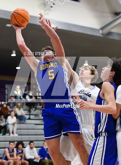 Thumbnail 3 in Bellarmine College Prep vs Grossmont (The Holiday Classic) photogallery.