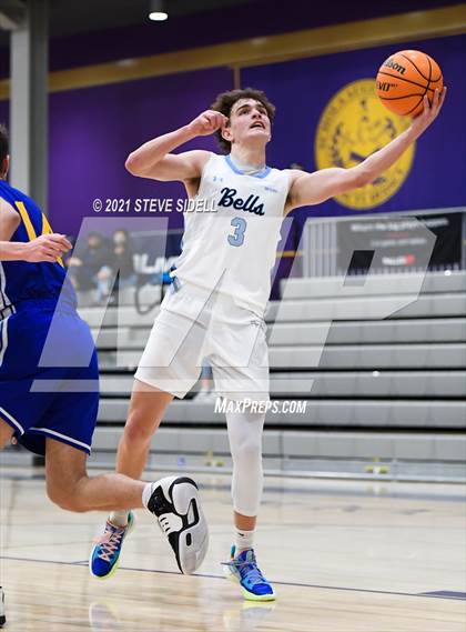 Thumbnail 1 in Bellarmine College Prep vs Grossmont (The Holiday Classic) photogallery.