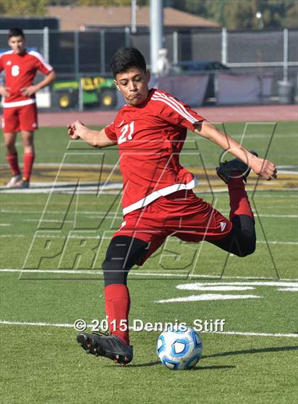Thumbnail 2 in Hilmar vs. Gustine (CIF SJS D6 Final) photogallery.
