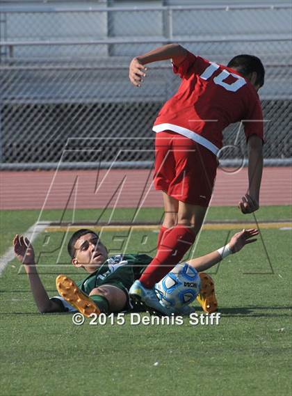 Thumbnail 2 in Hilmar vs. Gustine (CIF SJS D6 Final) photogallery.