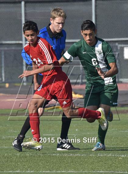 Thumbnail 3 in Hilmar vs. Gustine (CIF SJS D6 Final) photogallery.